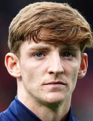 Anthony Gordon Opens Up on Liverpool Transfer Saga and Alexander Isak’s Uncertain Future